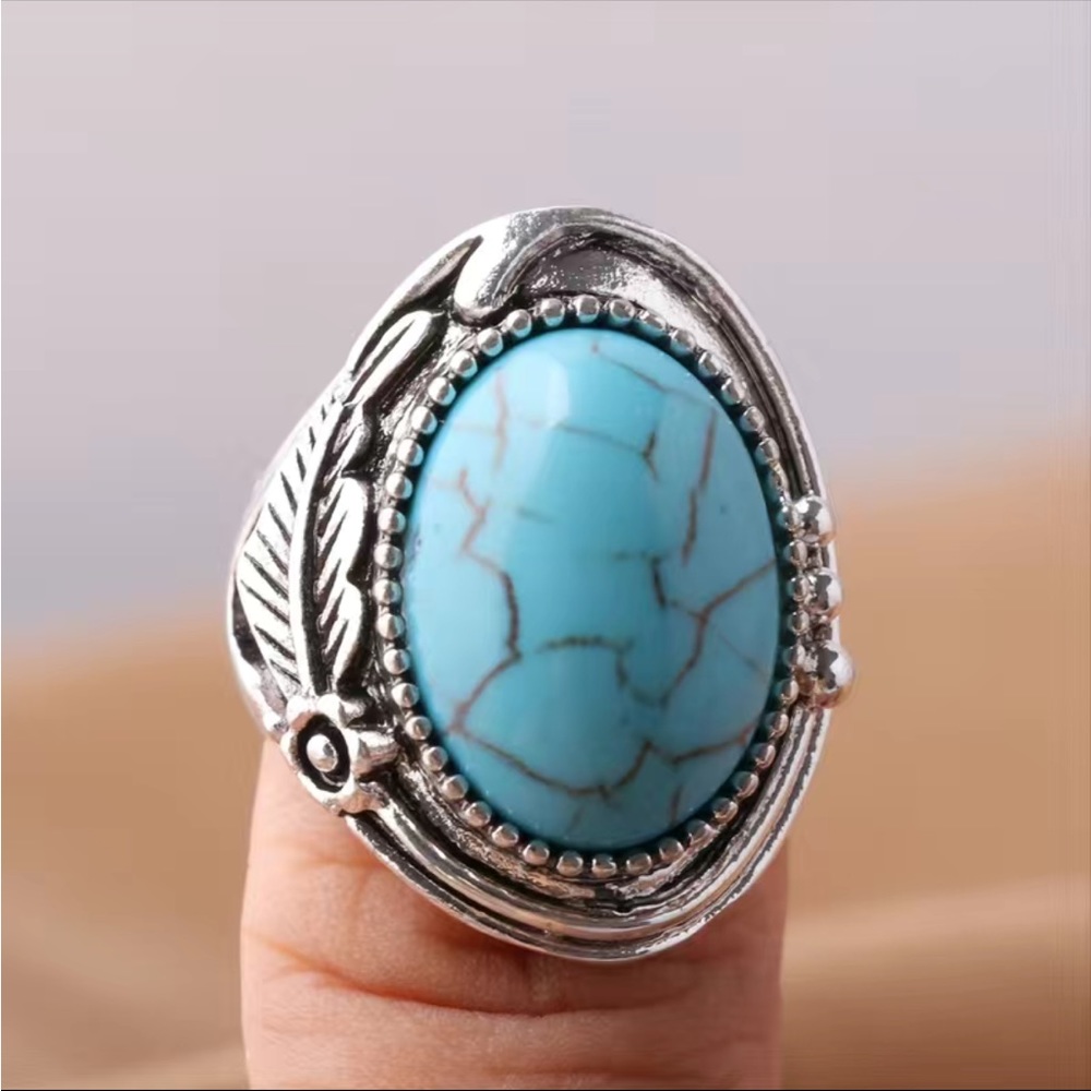 Southwestern Flair Turquoise and Silver Ring